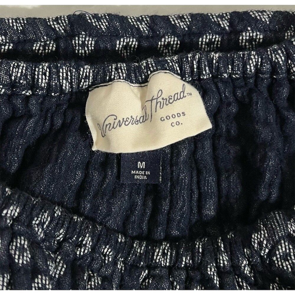 Universal Thread Blouse Womens Size M Navy Blue White Geometric Puff - Picture 5 of 8